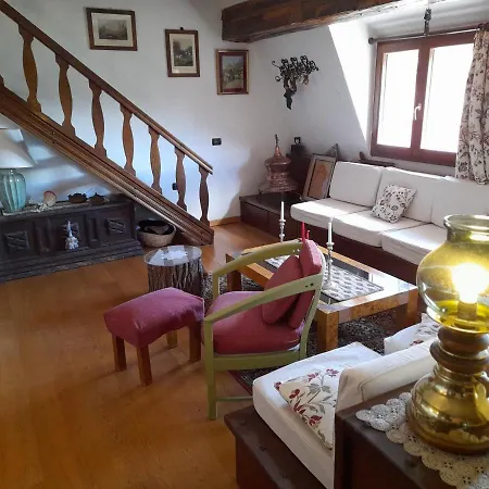 Apartment Attico Vittoria *
